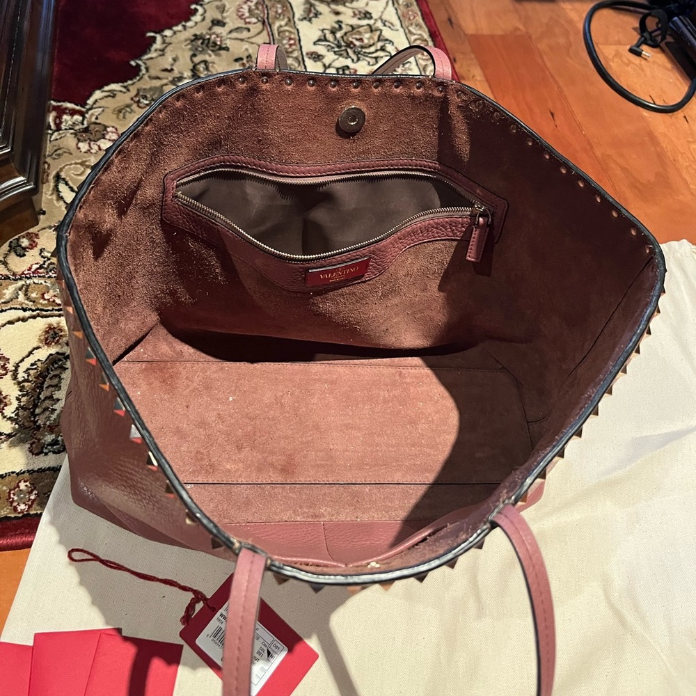 Valentino rose, gold rock stud tote
